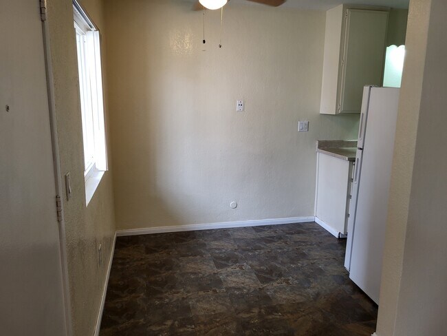 Building Photo - 609 N Freeman St