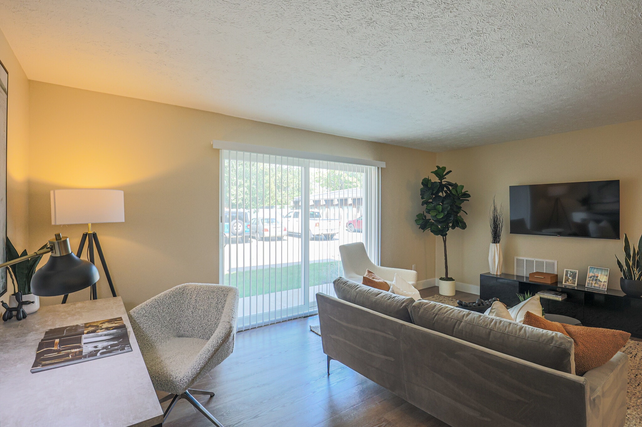 Jamestown Village Apartments – photo 3