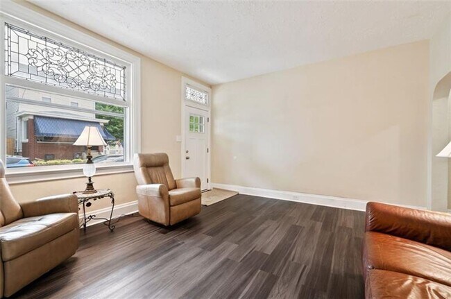 Photo - 13 Vilsack St Apartment