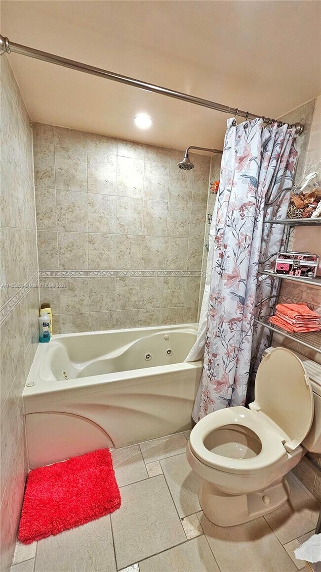 Foto del edificio - 8517 NW 7th St