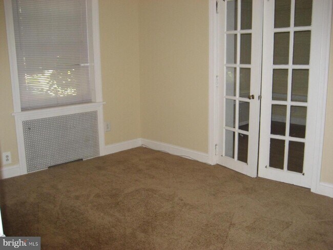 Building Photo - 100 Grandview Rd