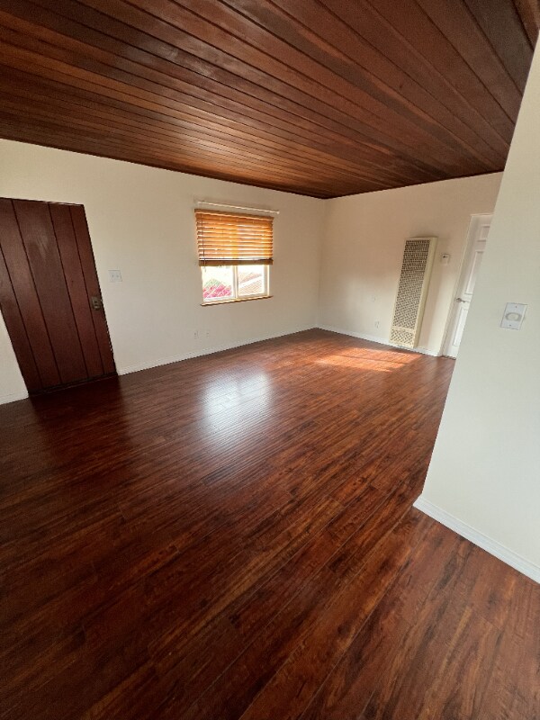 Foto del edificio - 7545 La Jolla Blvd