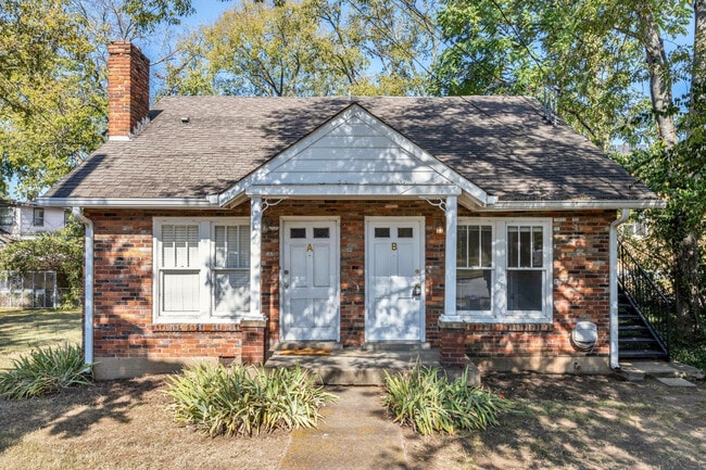 Building Photo - Charming Sylvan Park Shotgun Apartment in a Darling Triplex!