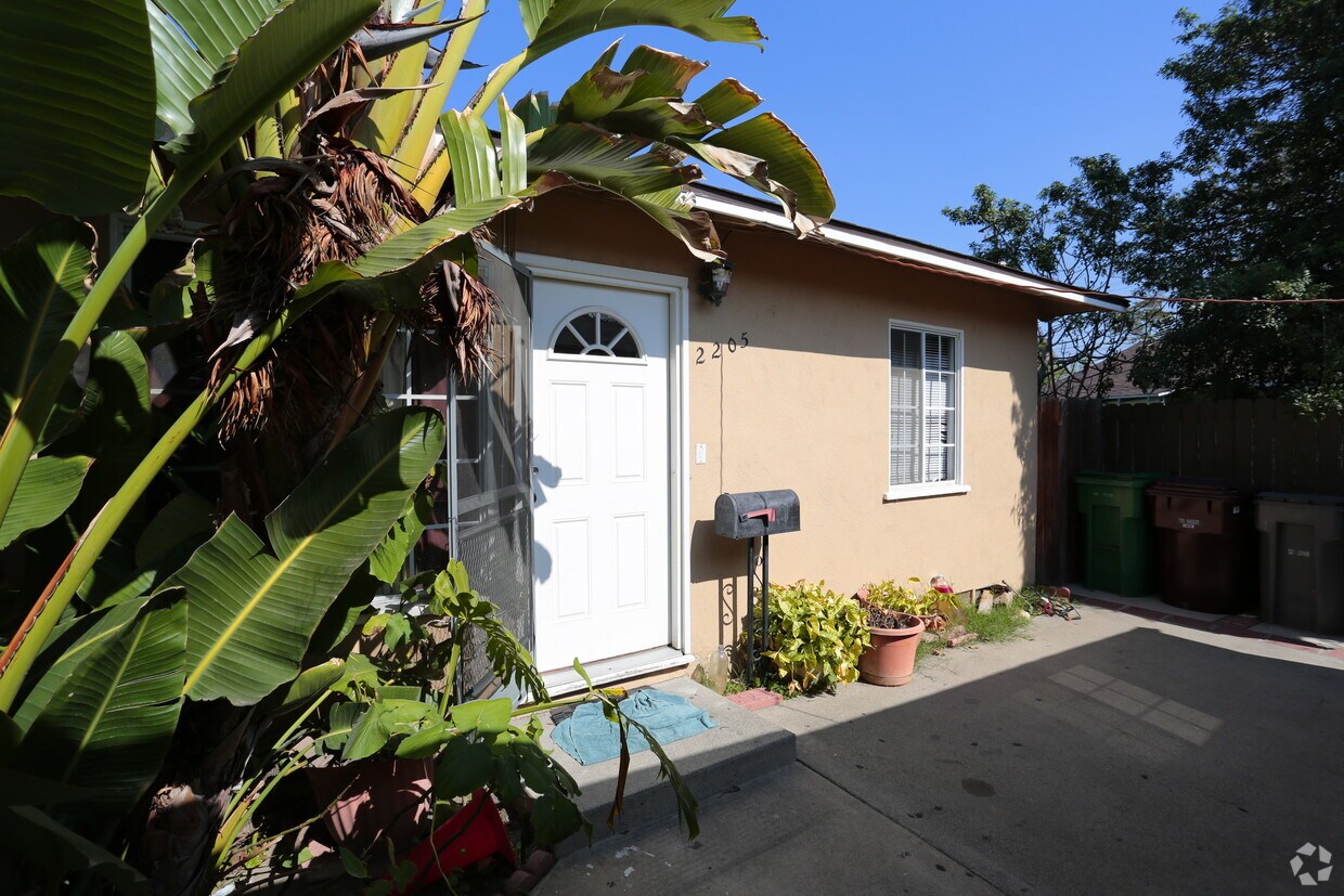 Foto del edificio - 2205 W 14th St