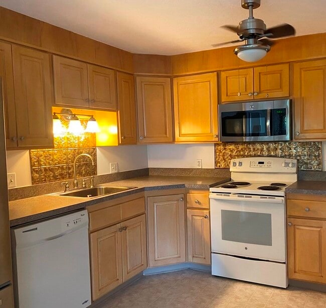 84 Walpole St Unit 7G, Canton, MA 02021 Condo for Rent in Canton, MA