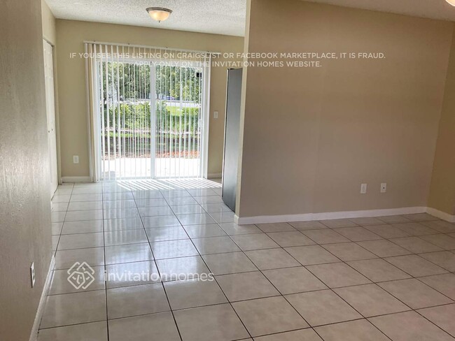 Building Photo - 2506 Newbolt Dr
