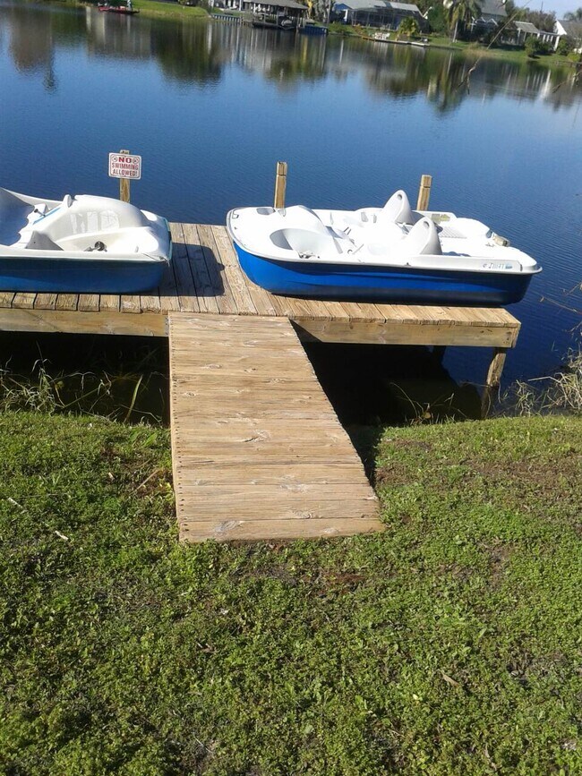 Foto del edificio - 2683 Emerald Lake Ct