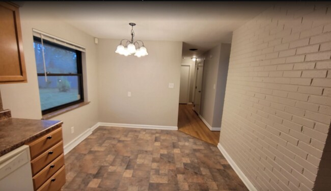 Building Photo - 205 Minty Ave