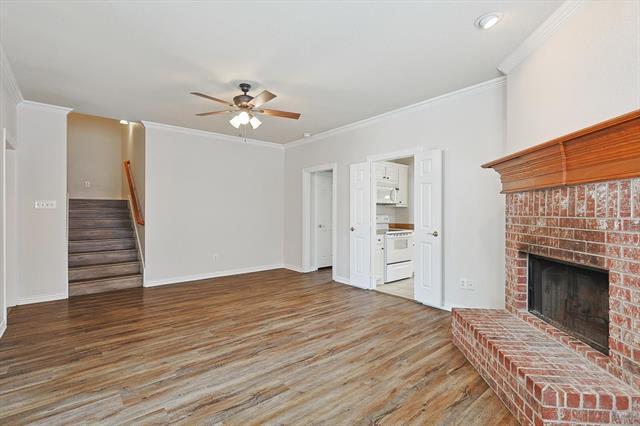 Foto del edificio - 3016 Spring Valley Dr