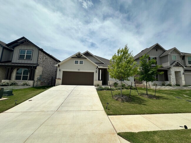 Foto del edificio - 240 Canyoncrest Wy