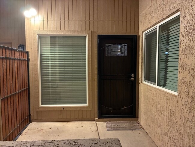 **NICE 2br/2ba PATIO HOME - (CHANDLER BLVD... - **NICE 2br/2ba PATIO HOME - (CHANDLER BLVD...