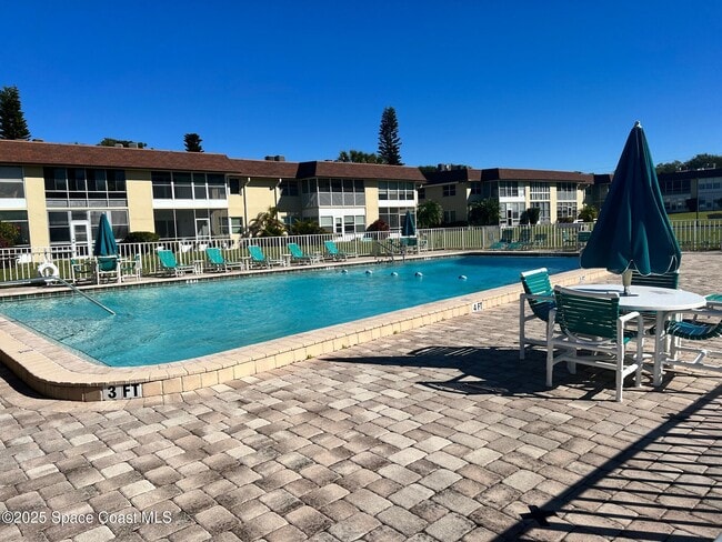 Foto del edificio - 181 Cape Shores Cir