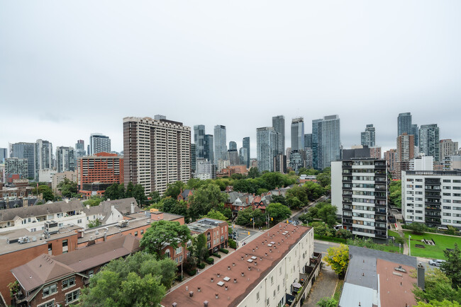 Building Photo - Bloor and Jarvis Area -