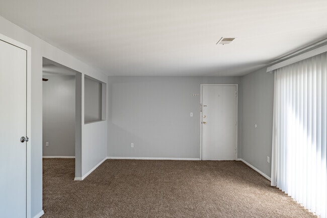 Interior Photo - West Summerset Apartments