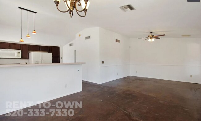 Building Photo - 4620 W Bluebell Way