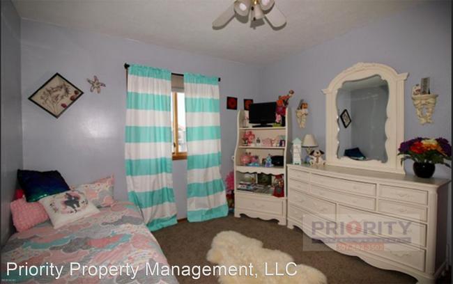 Building Photo - 4 br, 2 bath House - 2321 Gallery View Dr