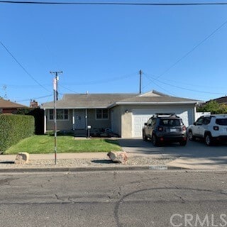 Primary Photo - 2114 W 154th St