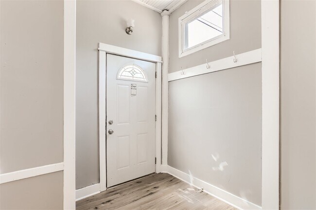 Foto del edificio - 568 N Farrington St