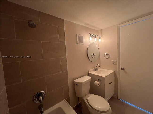 Foto del edificio - 50 W 31st St