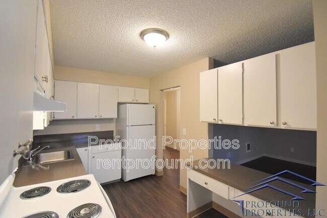 Foto del edificio - 8745 SW Beaverton Hillsdale Hwy