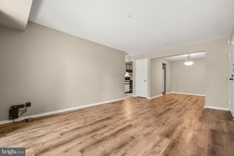 Building Photo - 7911 Badenloch Way