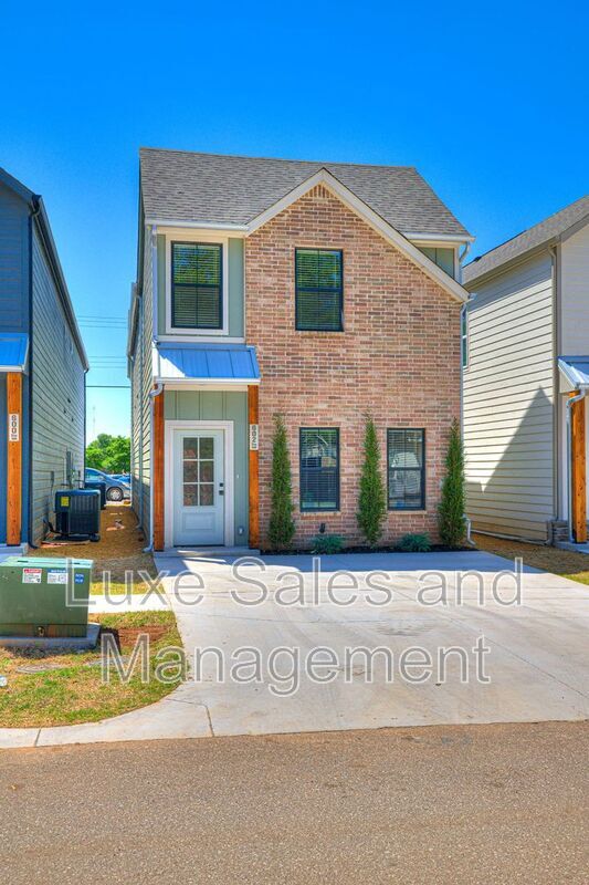 Foto del edificio - 612 W 2nd St