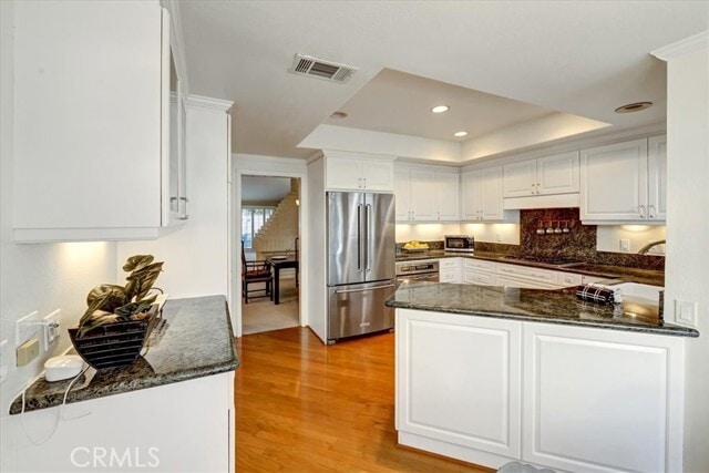 Building Photo - 16 White Water Dr