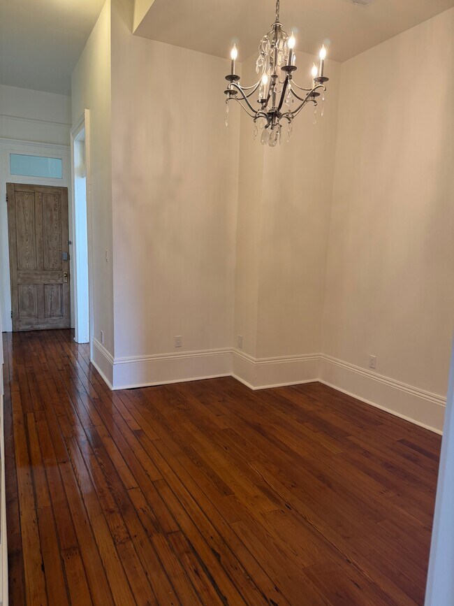 Sala de estar - 4223 Prytania St
