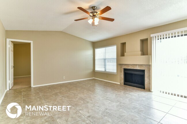 Building Photo - 8405 Maple Ridge Dr