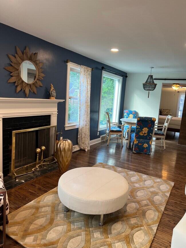 Foto del edificio - 207 Fairmeade Rd