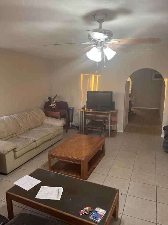 Foto del edificio - 133 S Clairmont Ave