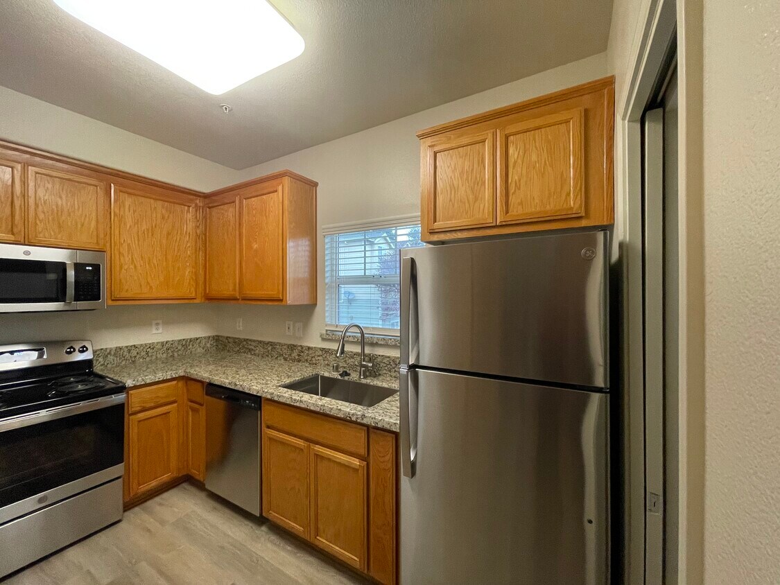 WestBridge Townhomes Apartments 5103 Mozart Dr Richmond, CA