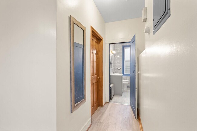 Foto del edificio - 360 West Side Ave