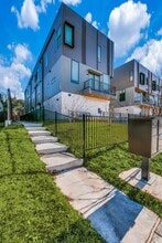 Building Photo - 345 Mathey Ct