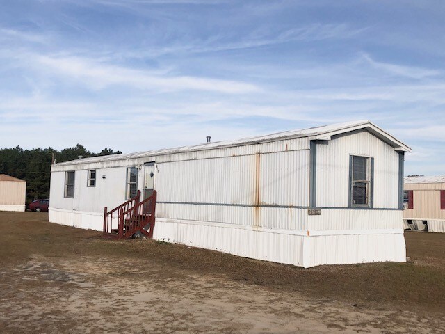 Primary Photo - 1516 Jans Dr