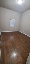 Building Photo - 524 Porter St