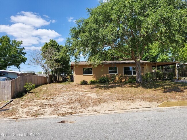 Building Photo - 4470 Coleridge Ave