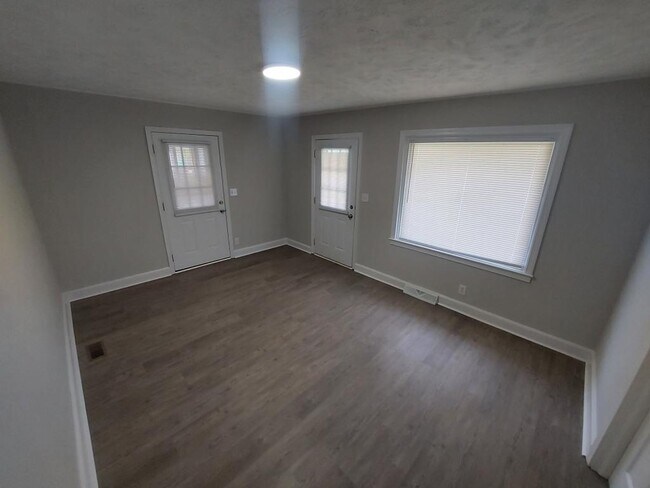 Foto del edificio - 414 E Peachtree Dr