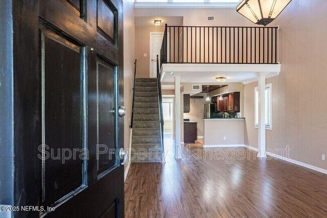 Foto del edificio - 5375 Ortega Farms Blvd