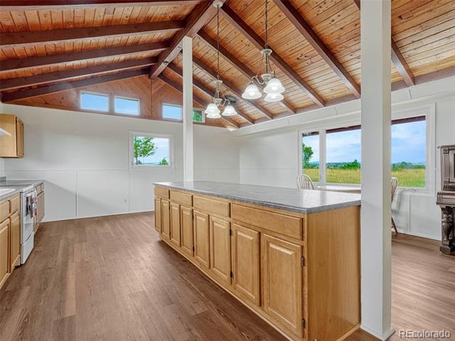 Building Photo - 4865 Crowfoot Valley Rd
