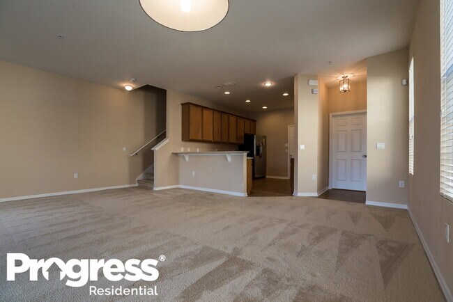 Building Photo - 1302 Glenleigh Dr