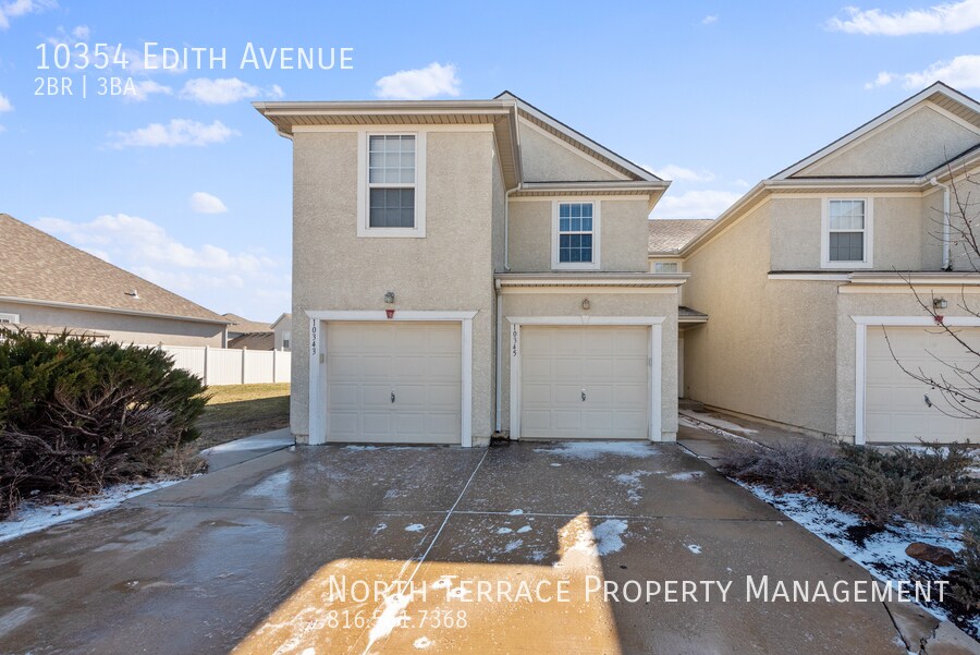 Primary Photo - Updated 2BR Townhome in Piper School District