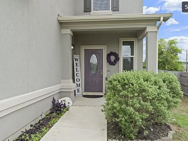Foto del edificio - 4 Bedroom Single Family Home in San Antonio