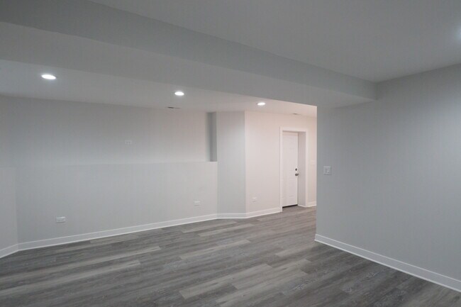 Foto del edificio - 2936 N Fairfield Ave