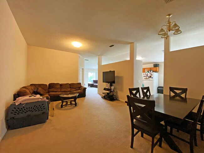 Building Photo - Four bedroom home in Lofton Pointe!