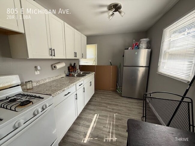 Foto del edificio - 805 E Michigan Ave