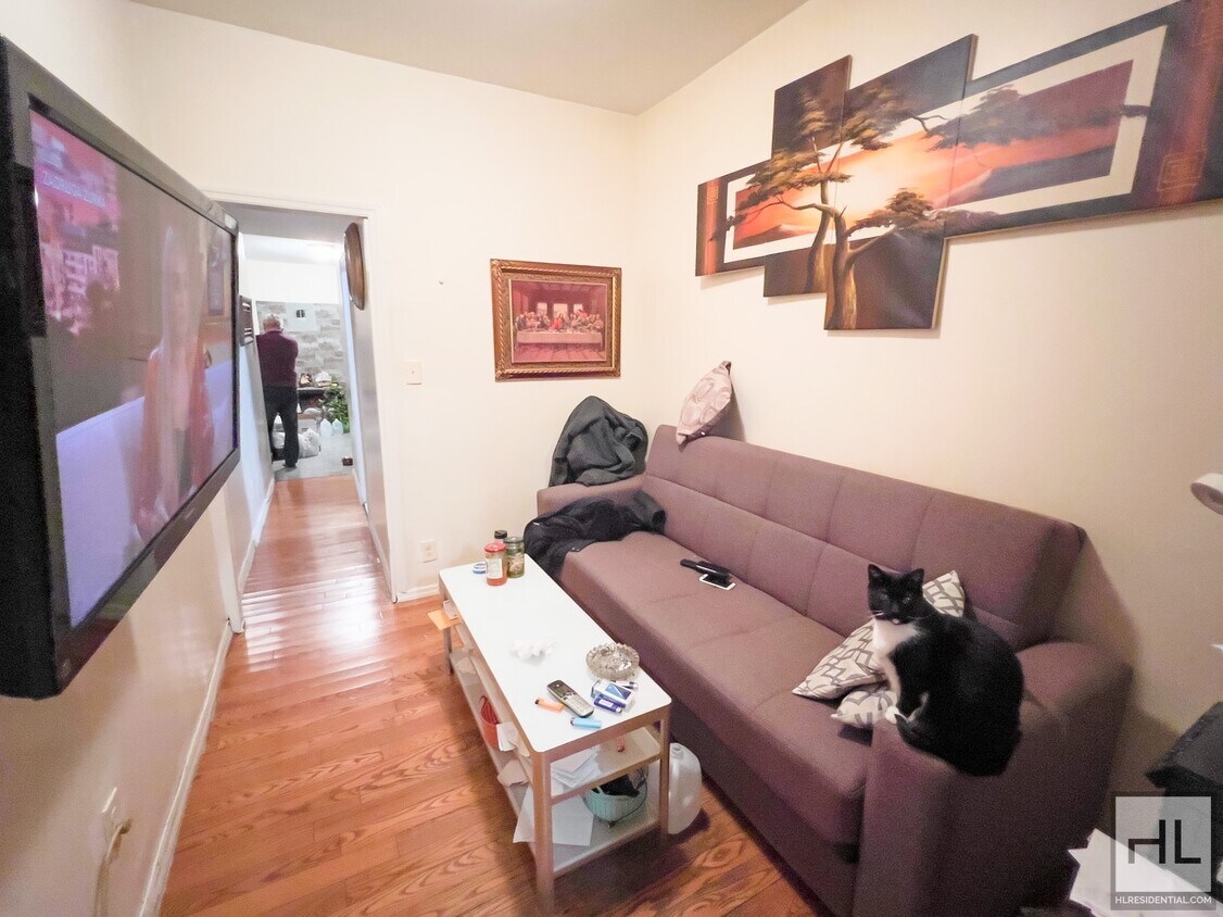 Primary Photo - 2 Bedroom Apartment in Greenwood WITH A BA...