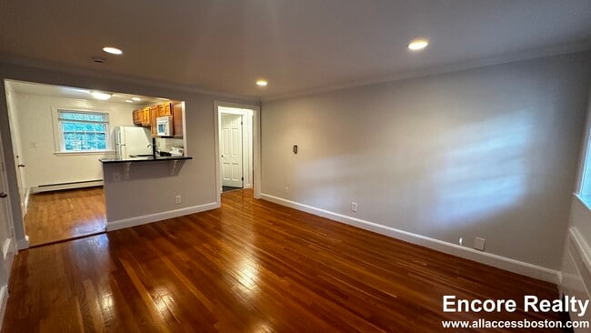 Building Photo - 59 Wyman St