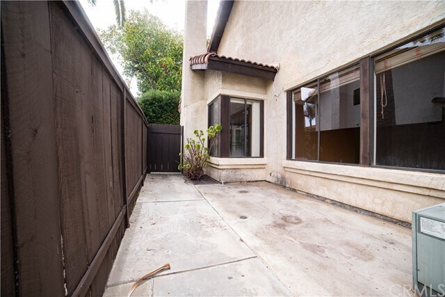 Building Photo - 3029 Glenbrook St