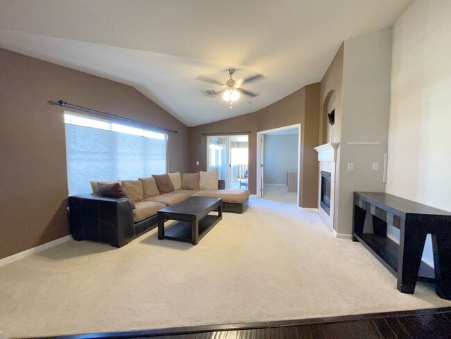 Foto del edificio - Broomfield! 3 bedroom Townhome! Golf Cours...